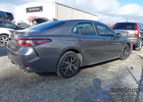 2024 Toyota Camry Se z USA, uszkodzony, nr VIN 4T1G11AK3RU896605